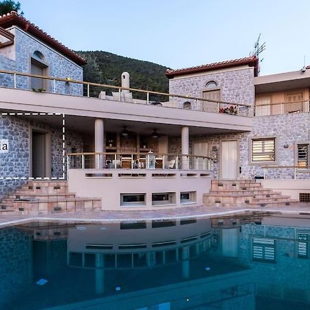 Elia Junior Suite In Epidavros With Shared Pool Неа-Епідаврос Екстер'єр фото